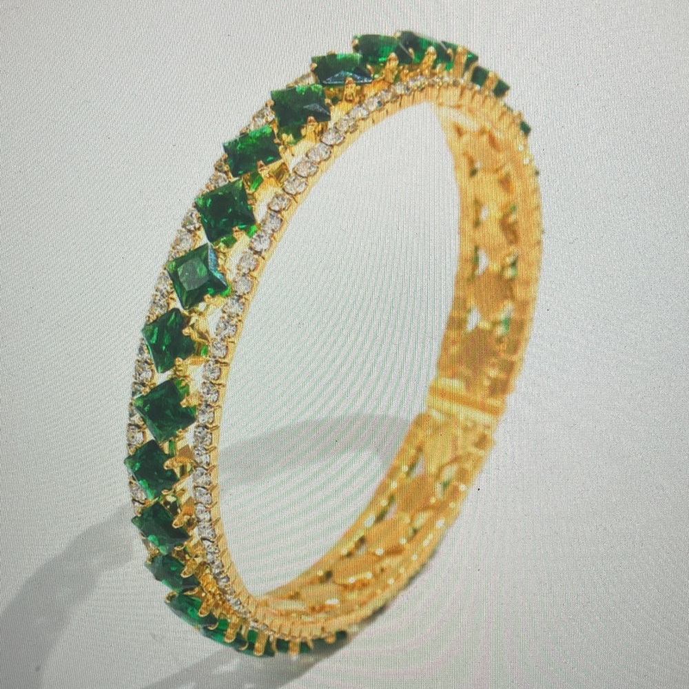 Gold-Tone Bracelet with Emerald Green Stones - Women Jewelry - Picture 3 of 3